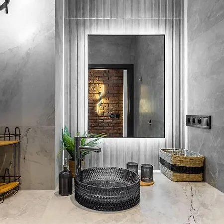 Old Town Urban Loft - With Parking Apartman