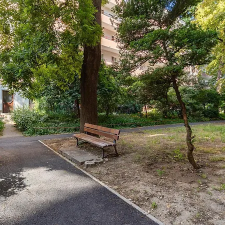 Old Town Urban Loft - With Parking Apartment *