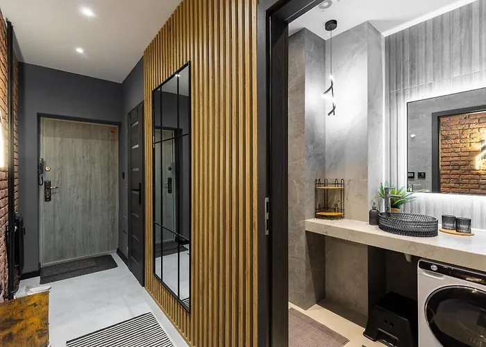 Old Town Urban Loft - With Parking *